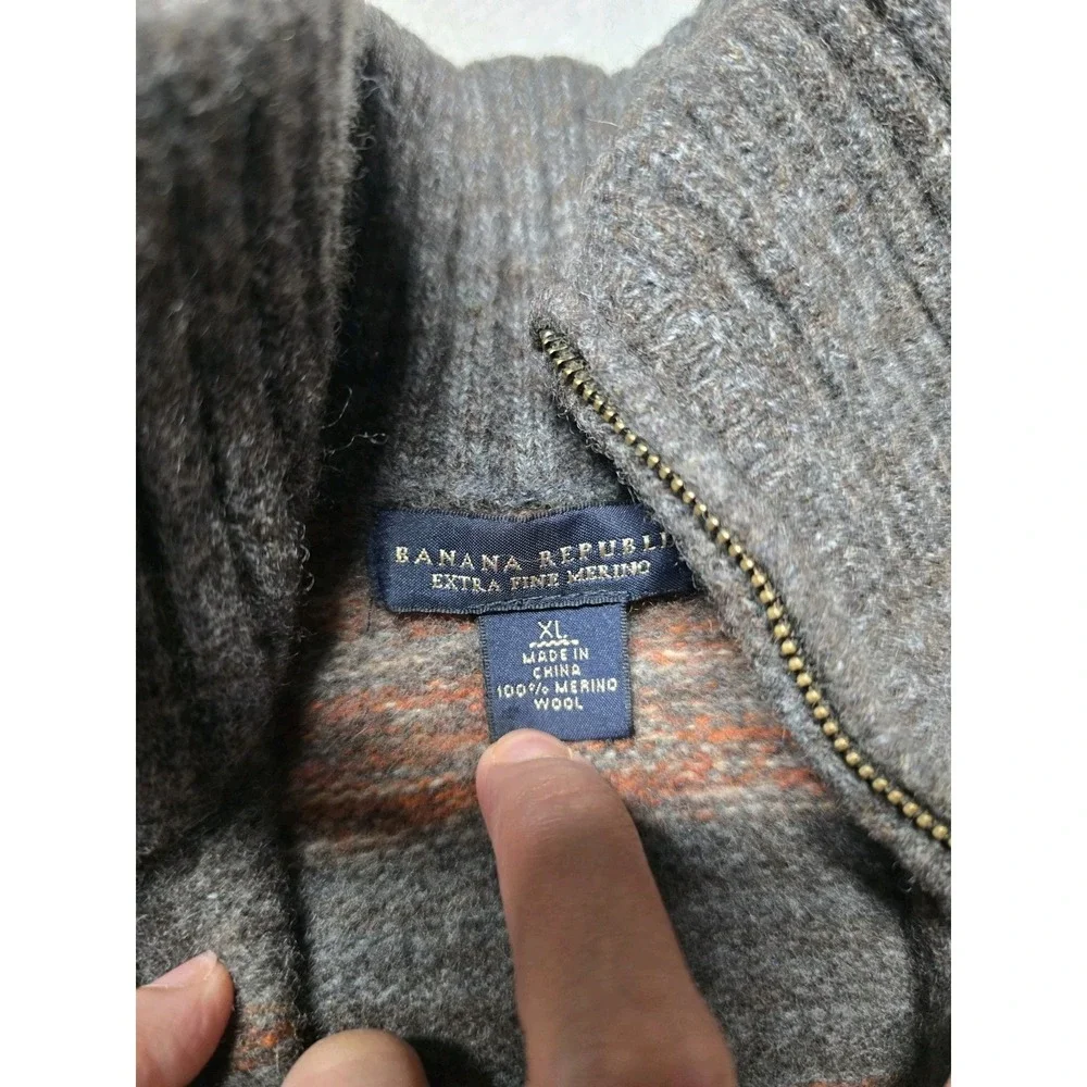 Banana Republic Men's XL 100% Merino Wool 1/4 Zip Sweater Gray Orange Stripe